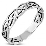 Plain Light Celtic Knot Silver Ring, rp258